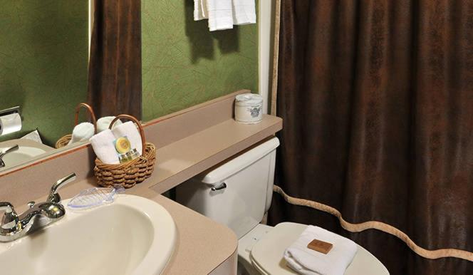 Boarders Inn & Suites By Cobblestone Hotels In Waukon Екстериор снимка